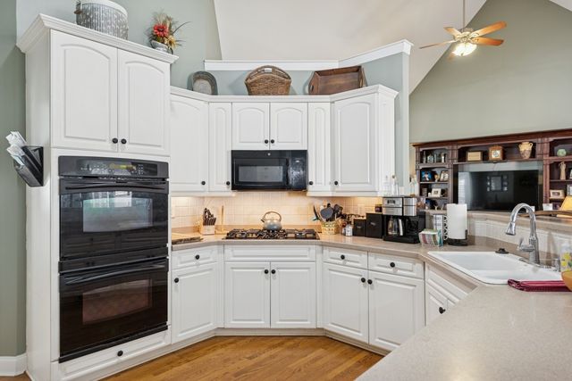 117 Collinwood Dr, Gallatin, TN 37066