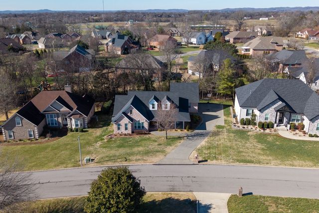 117 Collinwood Dr, Gallatin, TN 37066