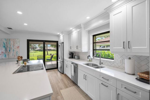 10420 Seaholly Terrace, Boynton Beach, FL 33436