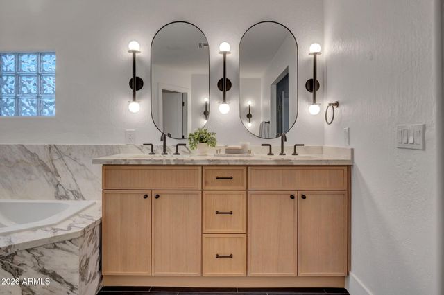 18344 W SANTA IRENE Drive, Goodyear, AZ 85338