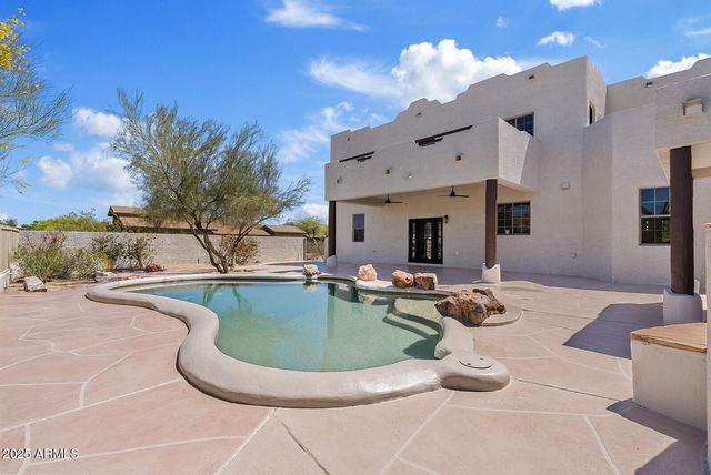 18344 W SANTA IRENE Drive, Goodyear, AZ 85338