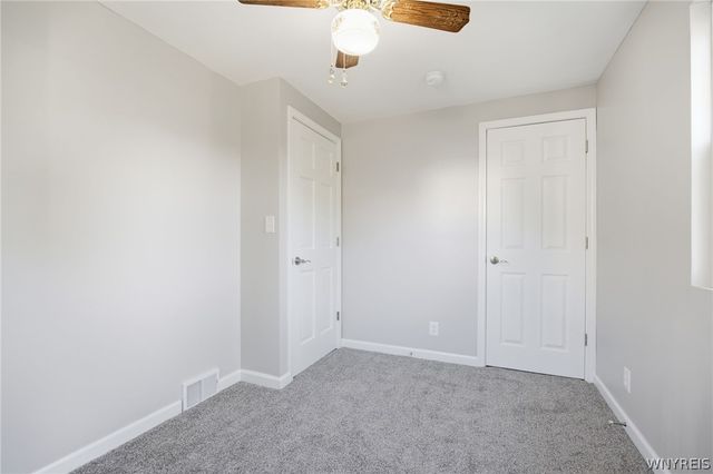 5189 Lake Avenue, Orchard Park, NY 14127
