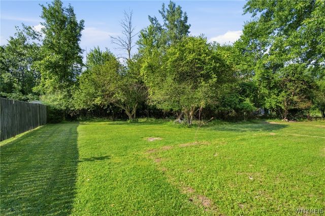 5189 Lake Avenue, Orchard Park, NY 14127