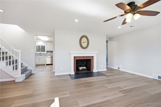 5189 Lake Avenue, Orchard Park, NY 14127