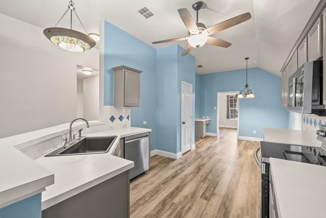 545 Continental Drive, Lewisville, TX 75067