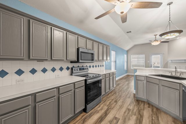 545 Continental Drive, Lewisville, TX 75067