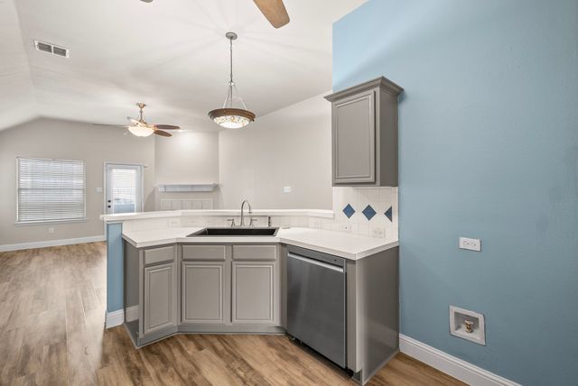 545 Continental Drive, Lewisville, TX 75067