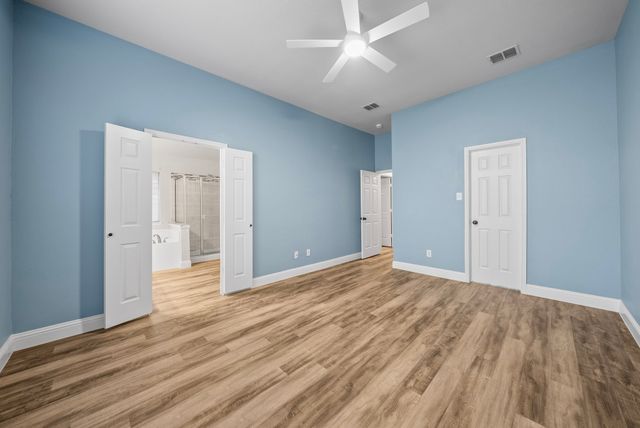 545 Continental Drive, Lewisville, TX 75067