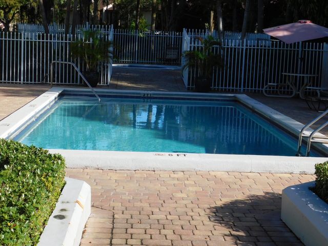 611 Cypress Lake Boulevard I, Deerfield Beach, FL 33064