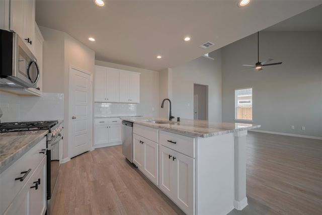 323 Palero Path, Brookshire, TX 77423