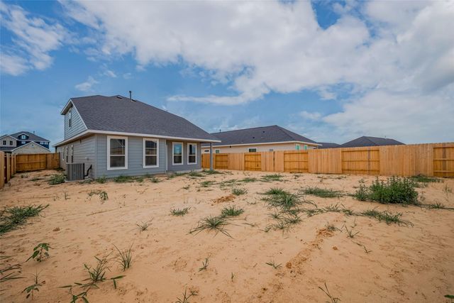 323 Palero Path, Brookshire, TX 77423