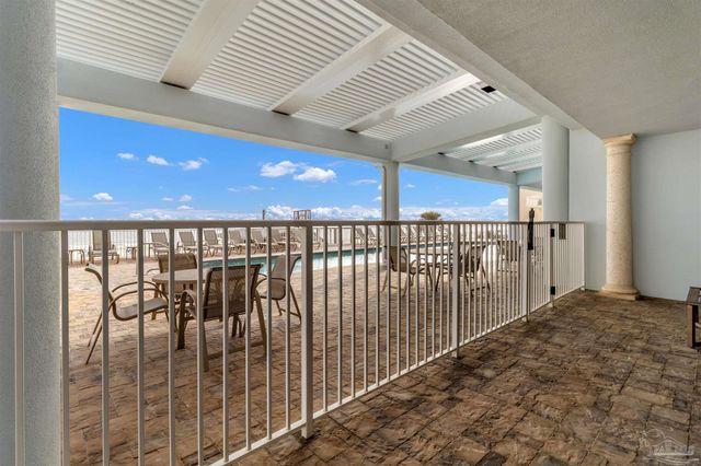 527 E Beach Blvd 201, Gulf Shores, AL 36542