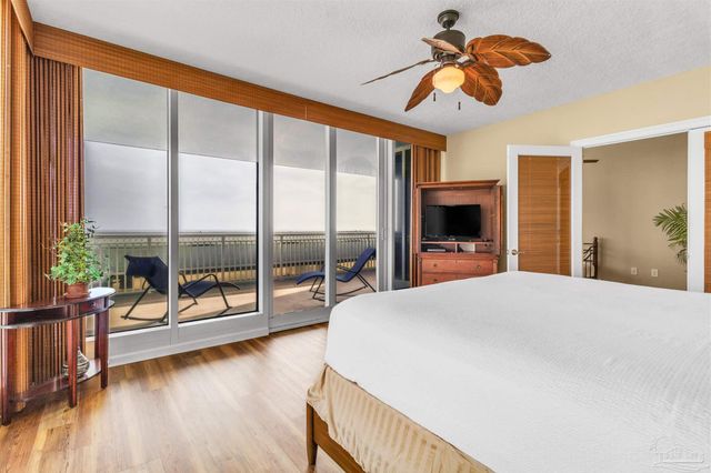 527 E Beach Blvd 201, Gulf Shores, AL 36542