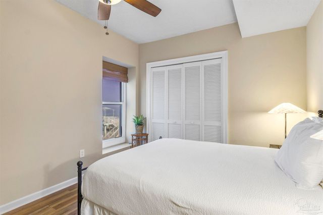 527 E Beach Blvd 201, Gulf Shores, AL 36542
