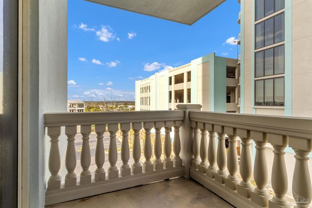 527 E Beach Blvd 201, Gulf Shores, AL 36542