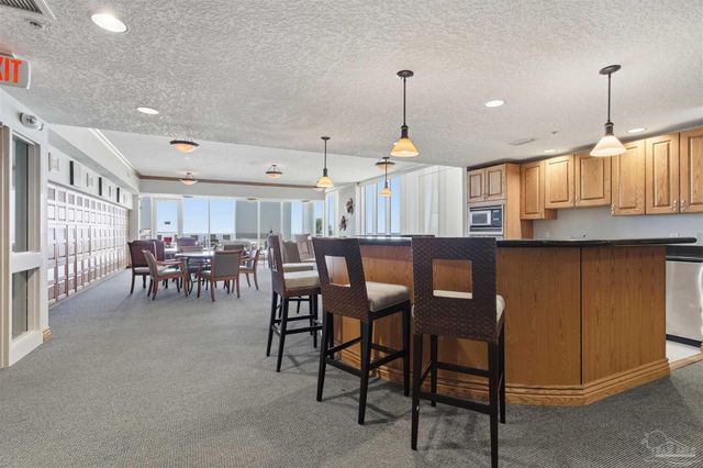 527 E Beach Blvd 201, Gulf Shores, AL 36542