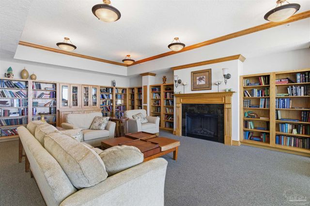 527 E Beach Blvd 201, Gulf Shores, AL 36542