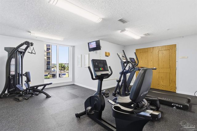 527 E Beach Blvd 201, Gulf Shores, AL 36542