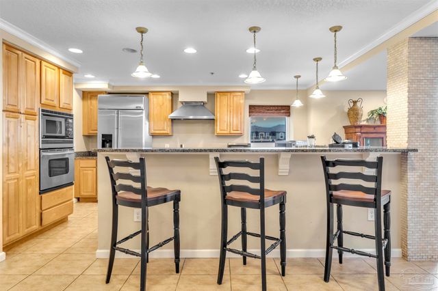 527 E Beach Blvd 201, Gulf Shores, AL 36542