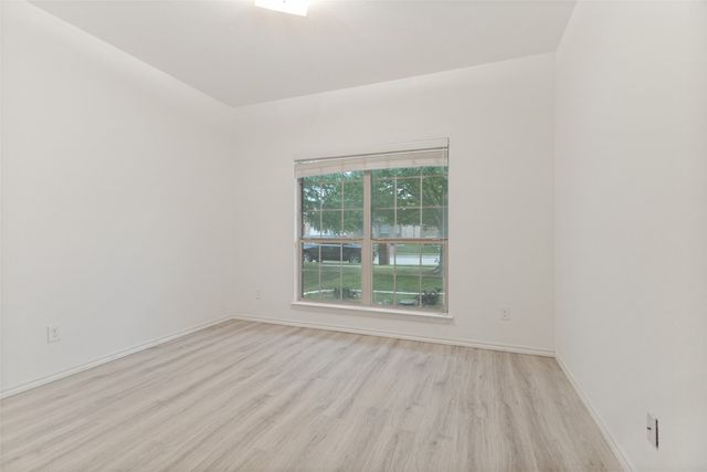 10866 Calderwood Lane, Fort Worth, TX 76052