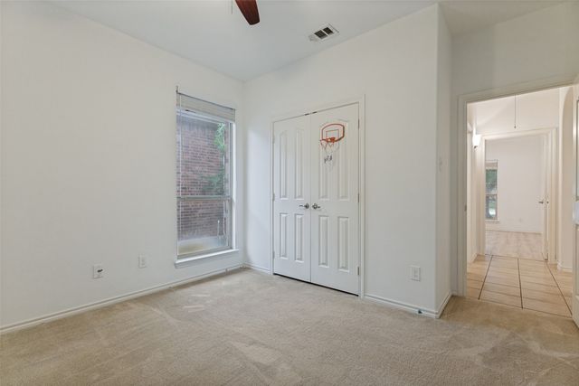 10866 Calderwood Lane, Fort Worth, TX 76052