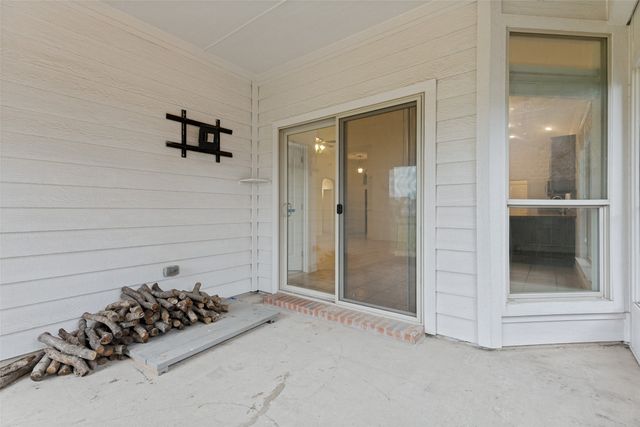 10866 Calderwood Lane, Fort Worth, TX 76052
