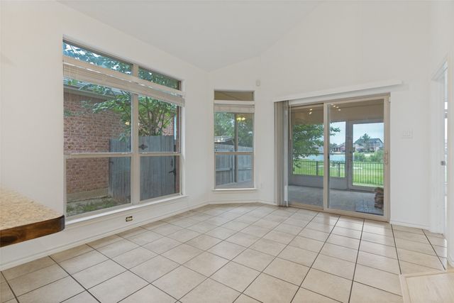 10866 Calderwood Lane, Fort Worth, TX 76052