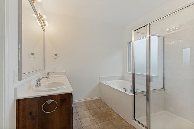 10866 Calderwood Lane, Fort Worth, TX 76052