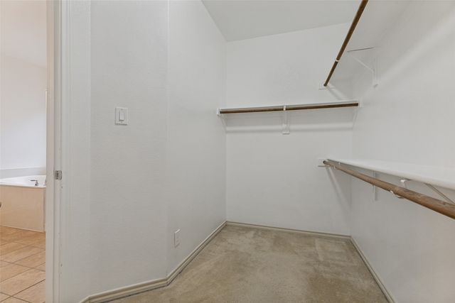 10866 Calderwood Lane, Fort Worth, TX 76052