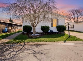 614 Kinglet Street, Rochester Hills, MI 48309