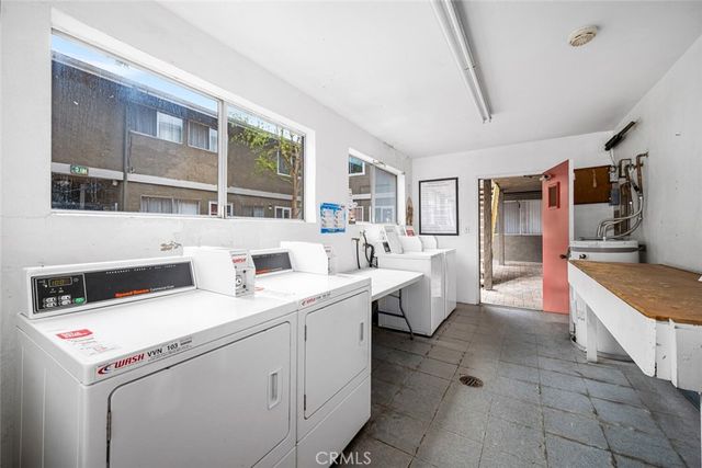 725 Coronado Avenue 103, Long Beach, CA 90804