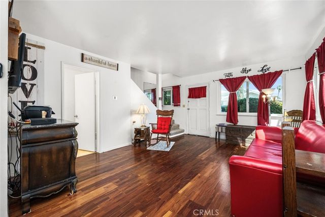 725 Coronado Avenue 103, Long Beach, CA 90804