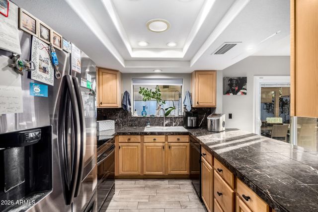 915 W DIAMOND Drive, Tempe, AZ 85283