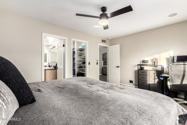 915 W DIAMOND Drive, Tempe, AZ 85283