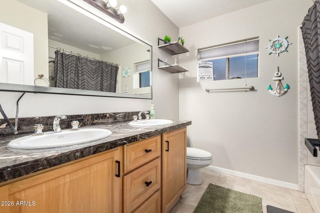 915 W DIAMOND Drive, Tempe, AZ 85283