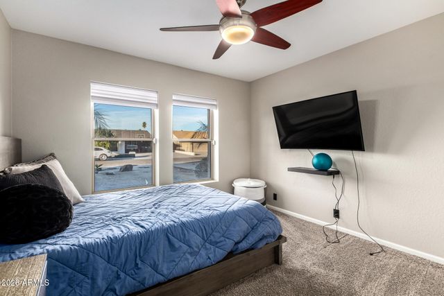 915 W DIAMOND Drive, Tempe, AZ 85283