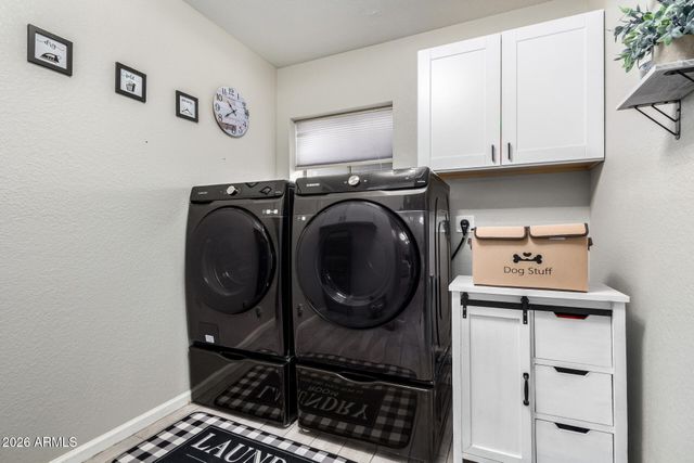 915 W DIAMOND Drive, Tempe, AZ 85283