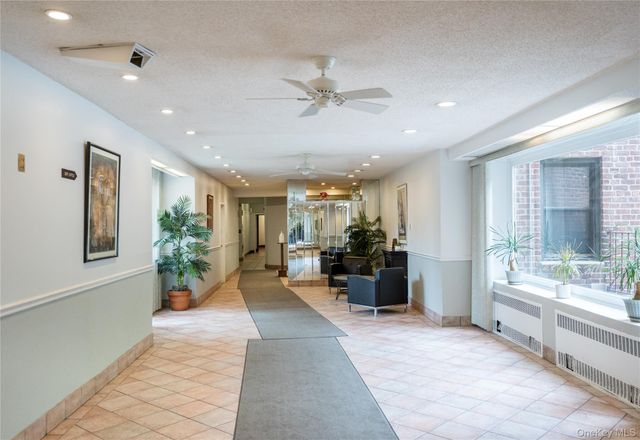 67-30 Dartmouth Street 2H, Forest Hills, NY 11375