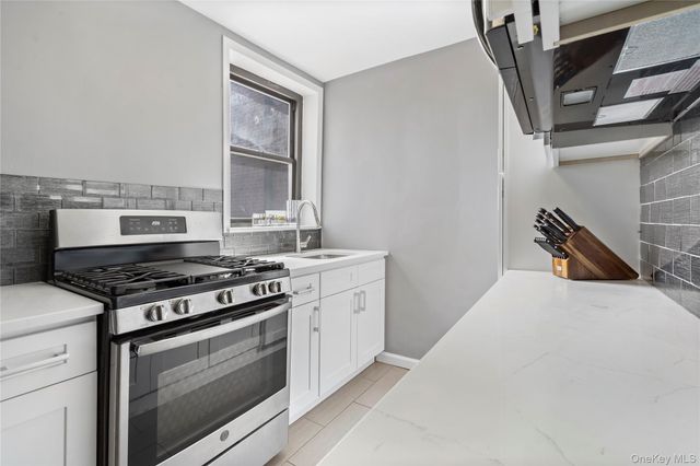 67-30 Dartmouth Street 2H, Forest Hills, NY 11375