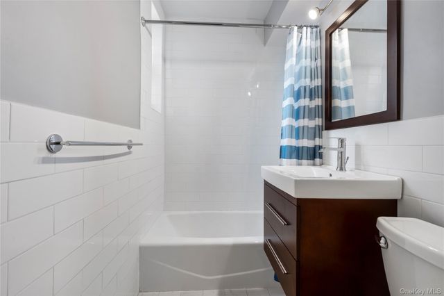 67-30 Dartmouth Street 2H, Forest Hills, NY 11375