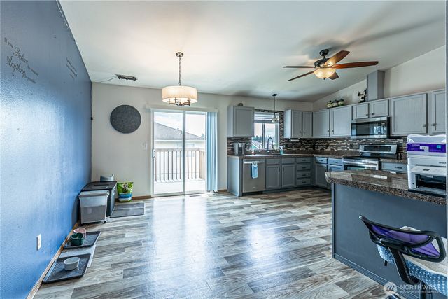 1416 200th Street Ct E, Spanaway, WA 98387