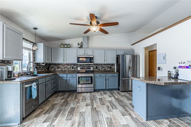 1416 200th Street Ct E, Spanaway, WA 98387