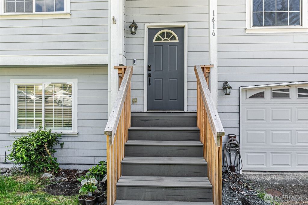1416 200th Street Ct E, Spanaway, WA 98387