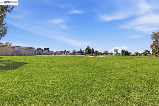 33513 Bardolph Cir, Fremont, CA 94555