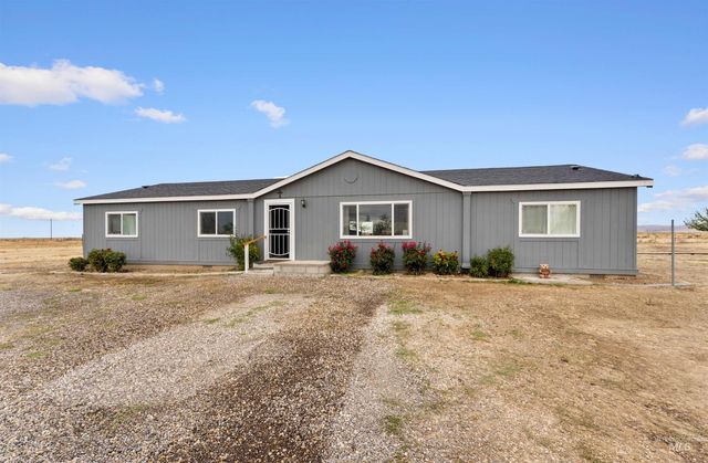 11762 W Desert Duck Road, Mountain Home, ID 83647 property photo