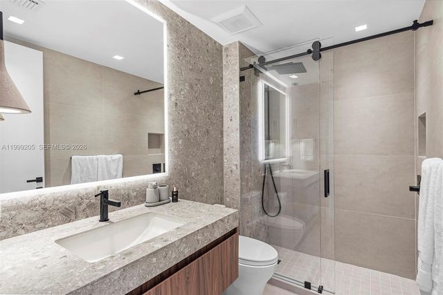 400 Sunny Isles Blvd PH-03, Sunny Isles Beach, FL 33160