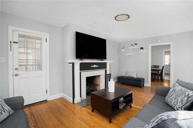 425 Park Avenue, Cranston, RI 02910