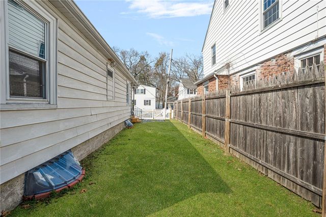 425 Park Avenue, Cranston, RI 02910