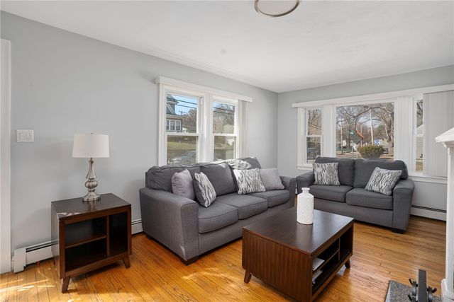 425 Park Avenue, Cranston, RI 02910