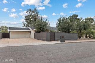 5658 E Linden Street, Tucson, AZ 85712